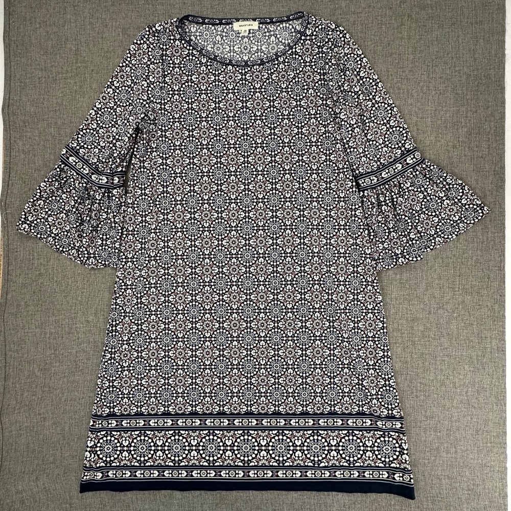 Max Studio Shift Dress XS Wrinkle Free 3/4th Bell Ruffled Sleeves Round Neck